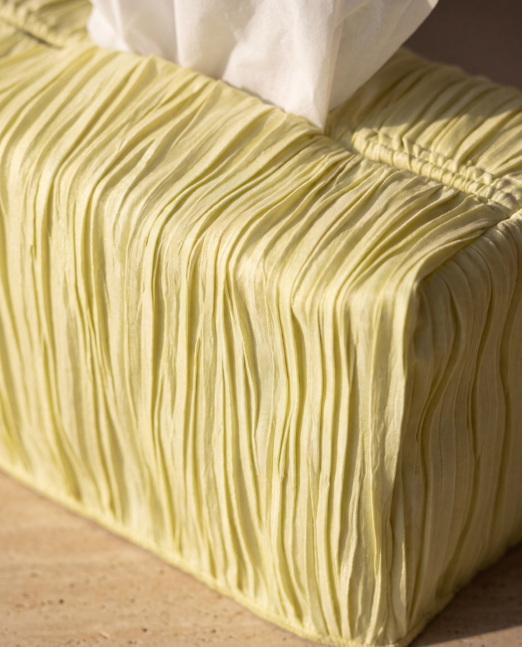 Pleats tissue case, lemon