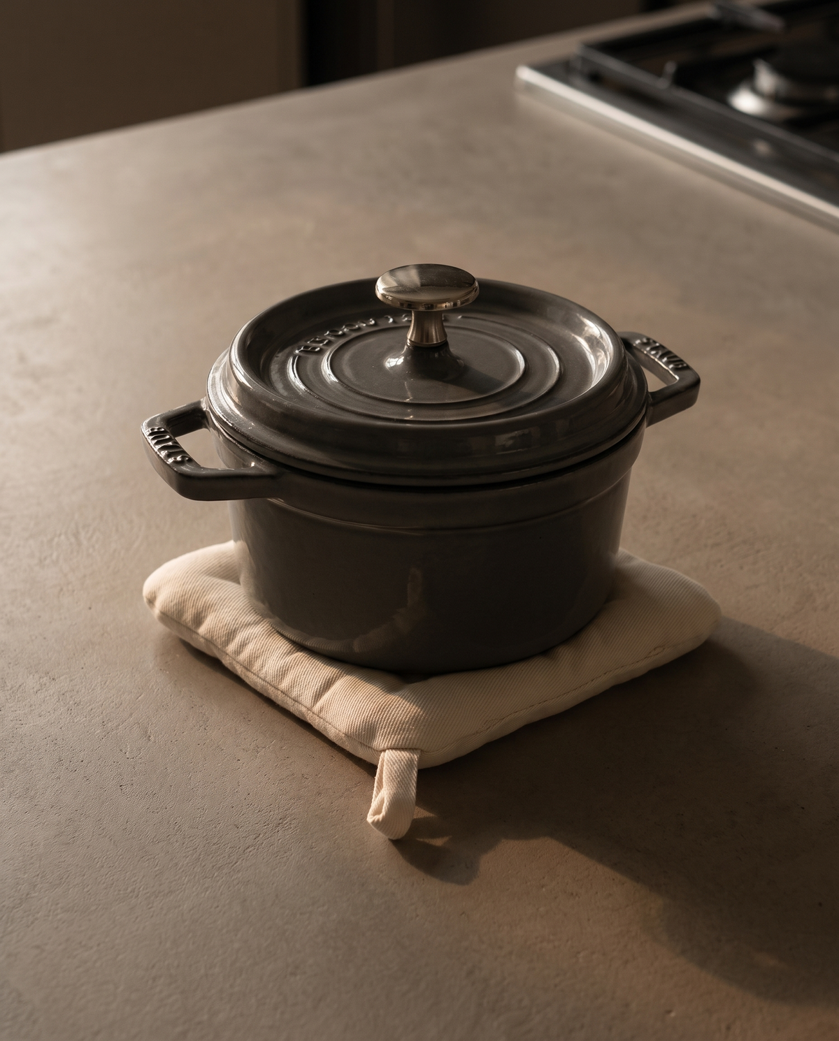 Nua pot stand
