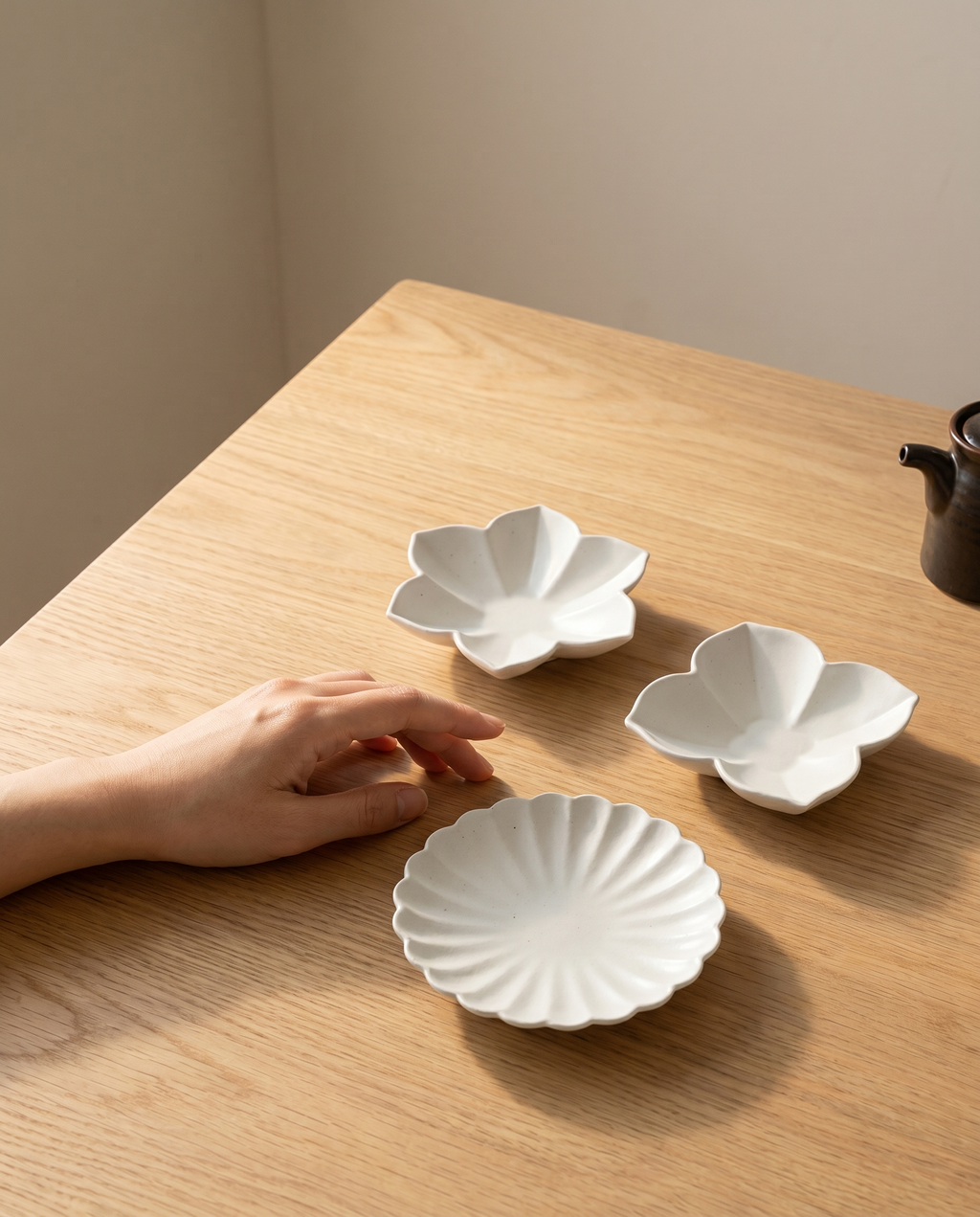 Flower plate set by Mujagi, the plates in use at the breakfast table