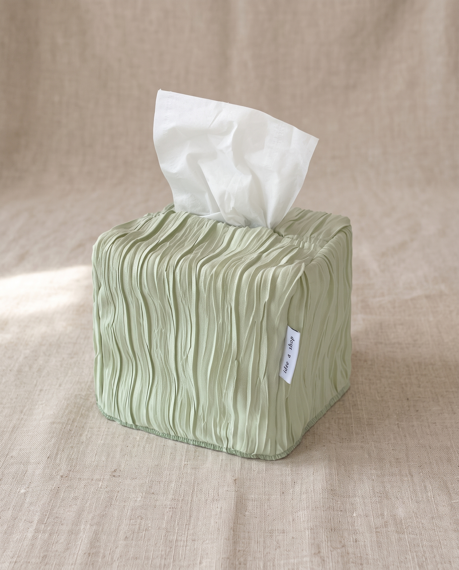 Square pleats tissue case by idee a shop, mint