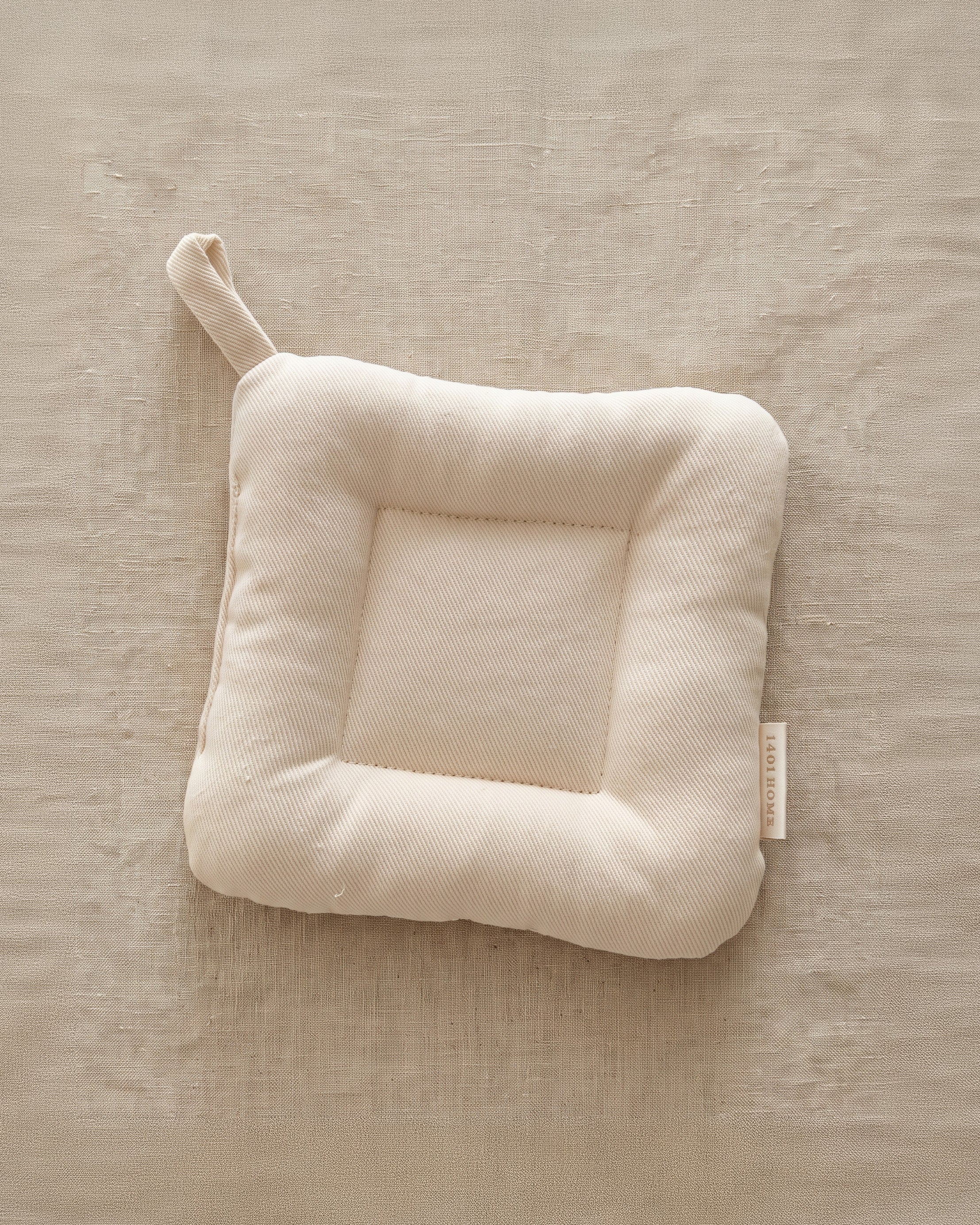 Nua pot stand