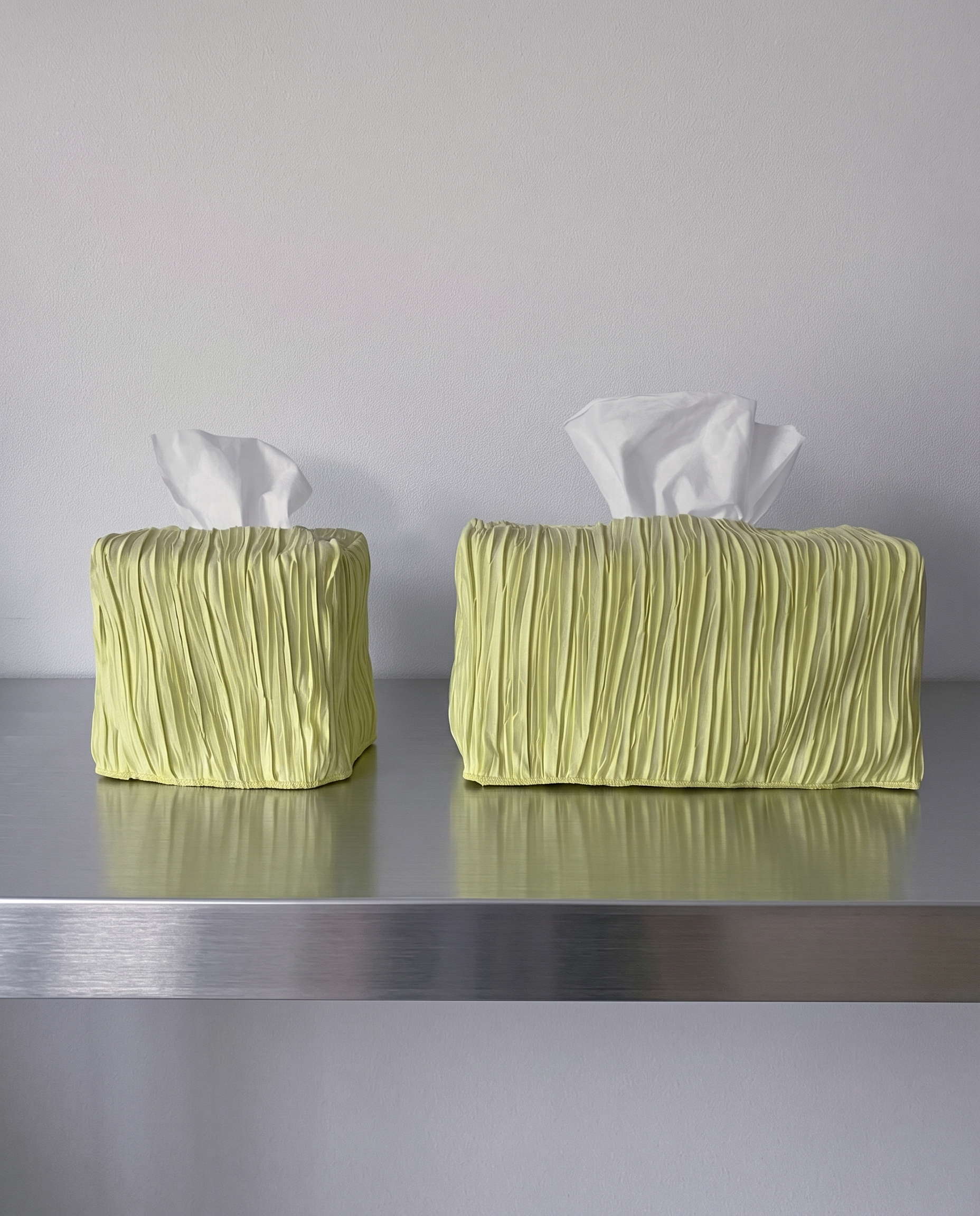 Pleats tissue case, lemon