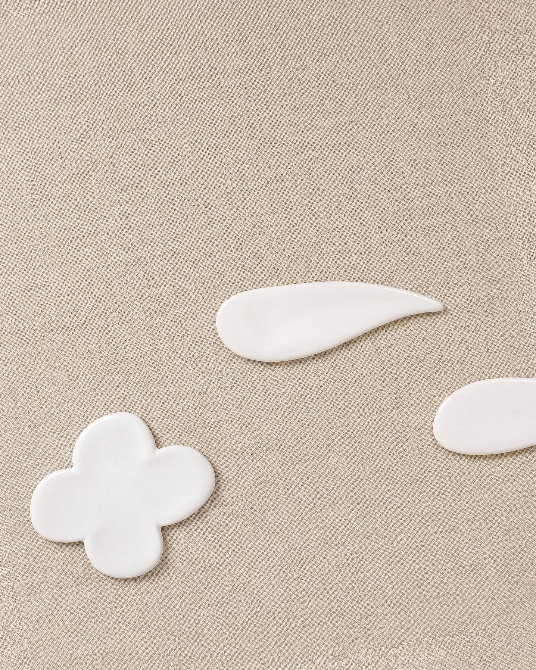 Petal cutlery rest set