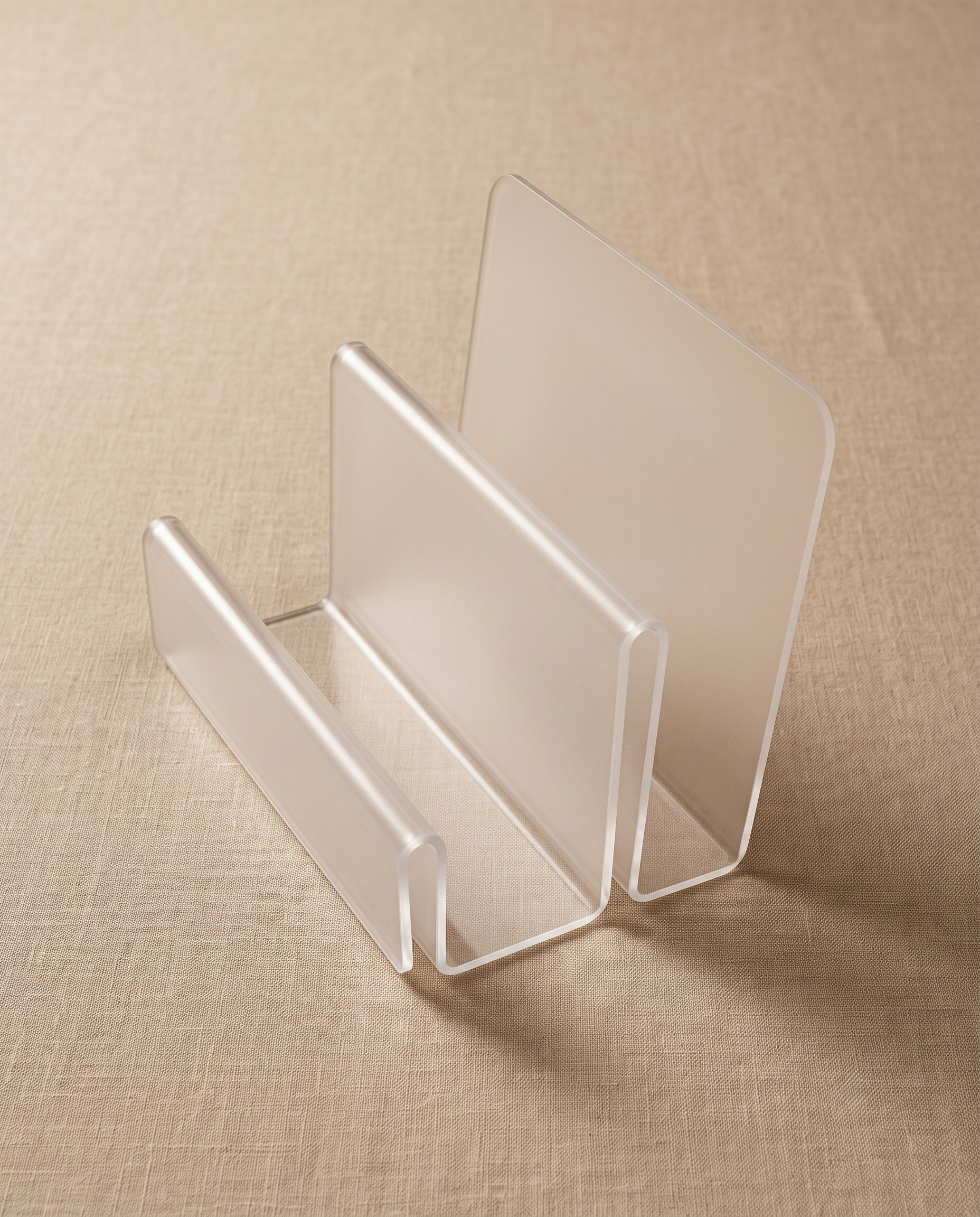 Aroo 3, multipurpose divider