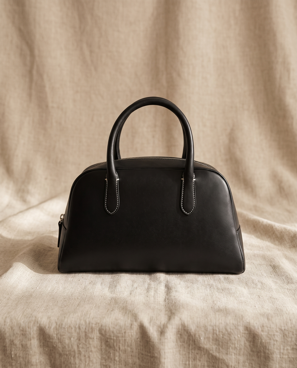 Classic mini golf bag in black leather
