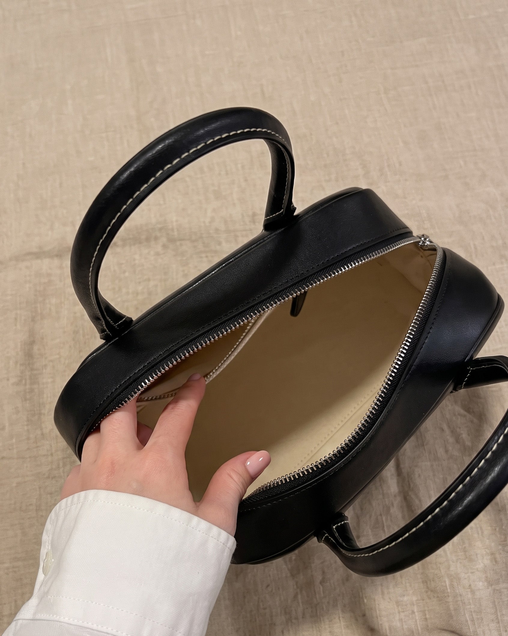 Classic mini golf bag in black leather