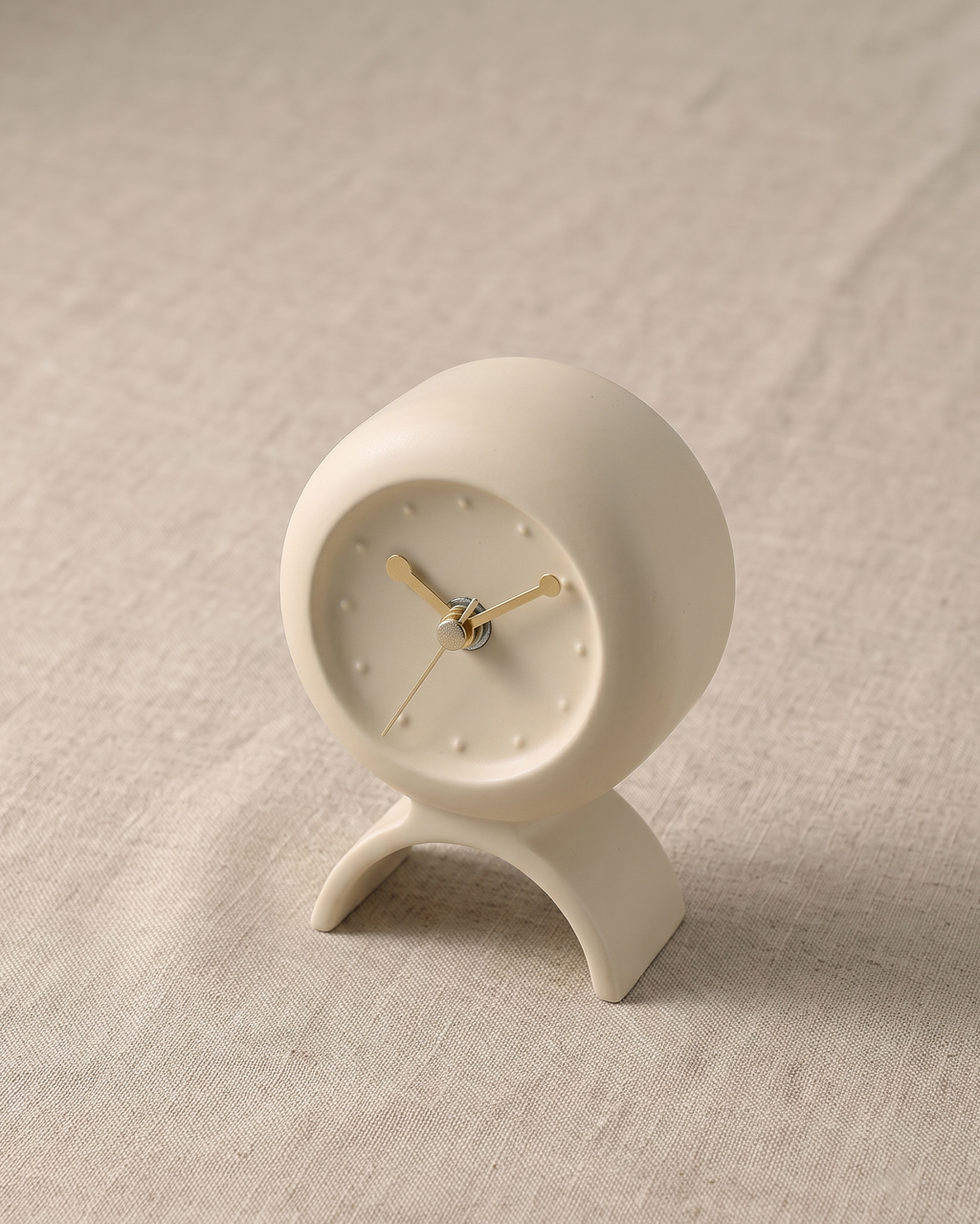 Elmo table clock
