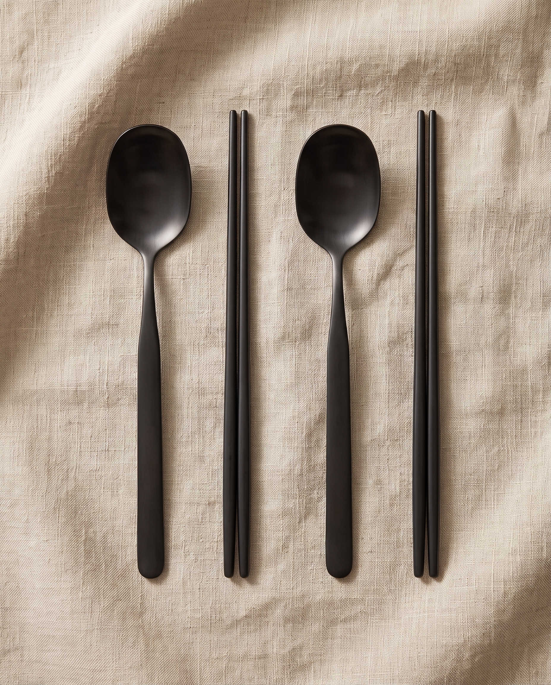 Sujeo, spoon and chopstick, black edition, set for two