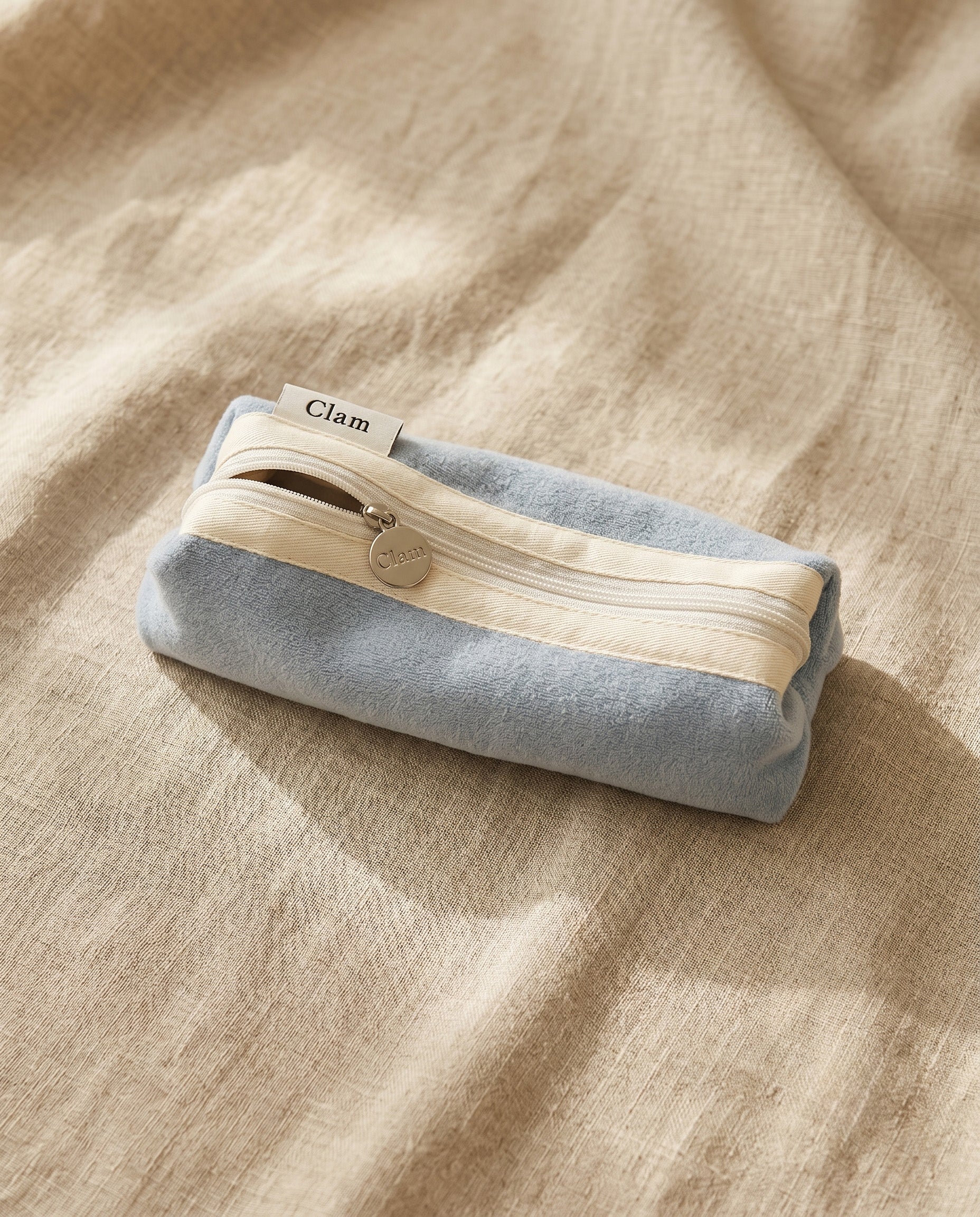 Round pencil case, set of two
