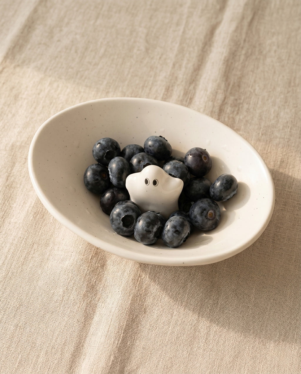 Creepy bowl, set of two