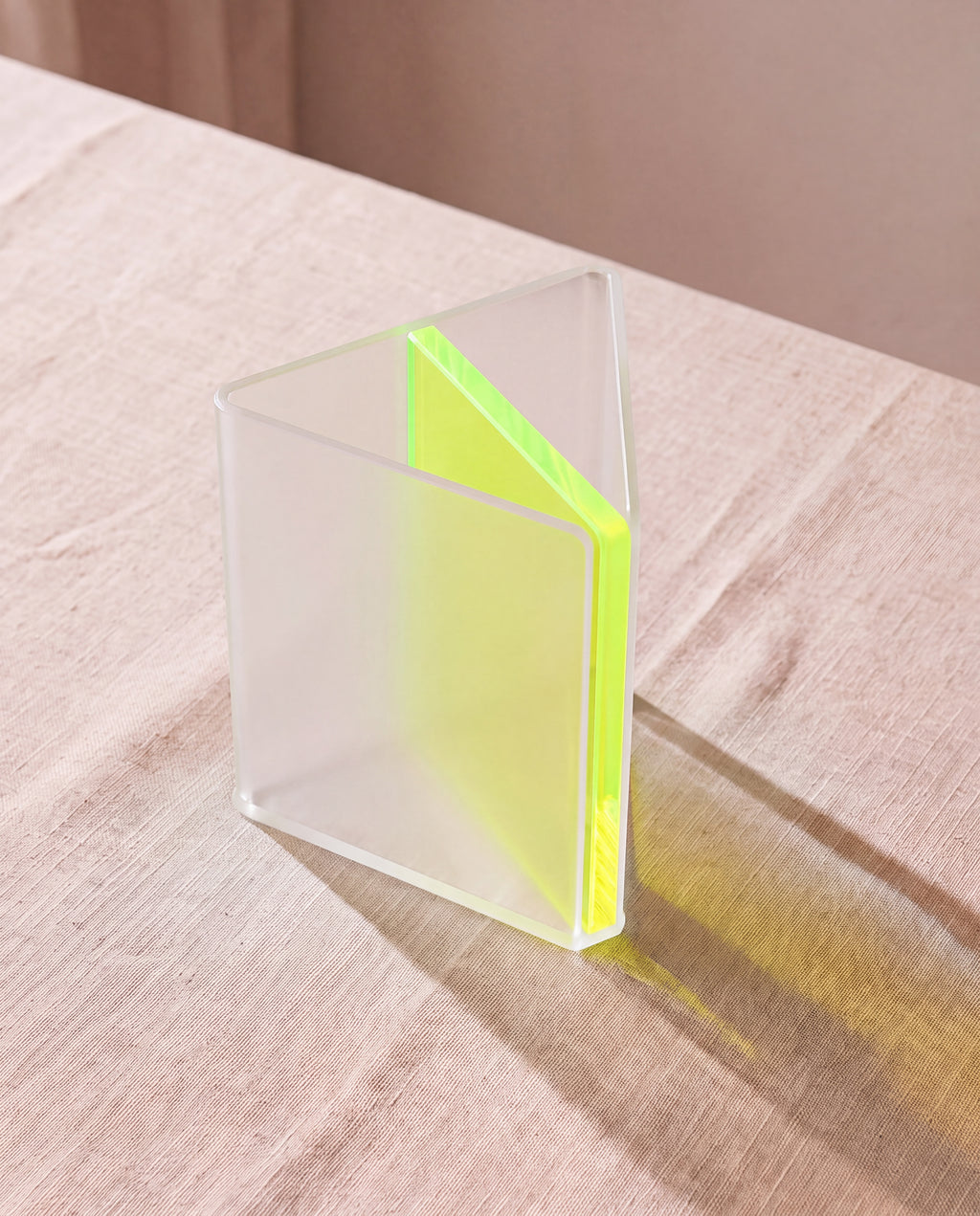 Aroo 2, neon triangle holder
