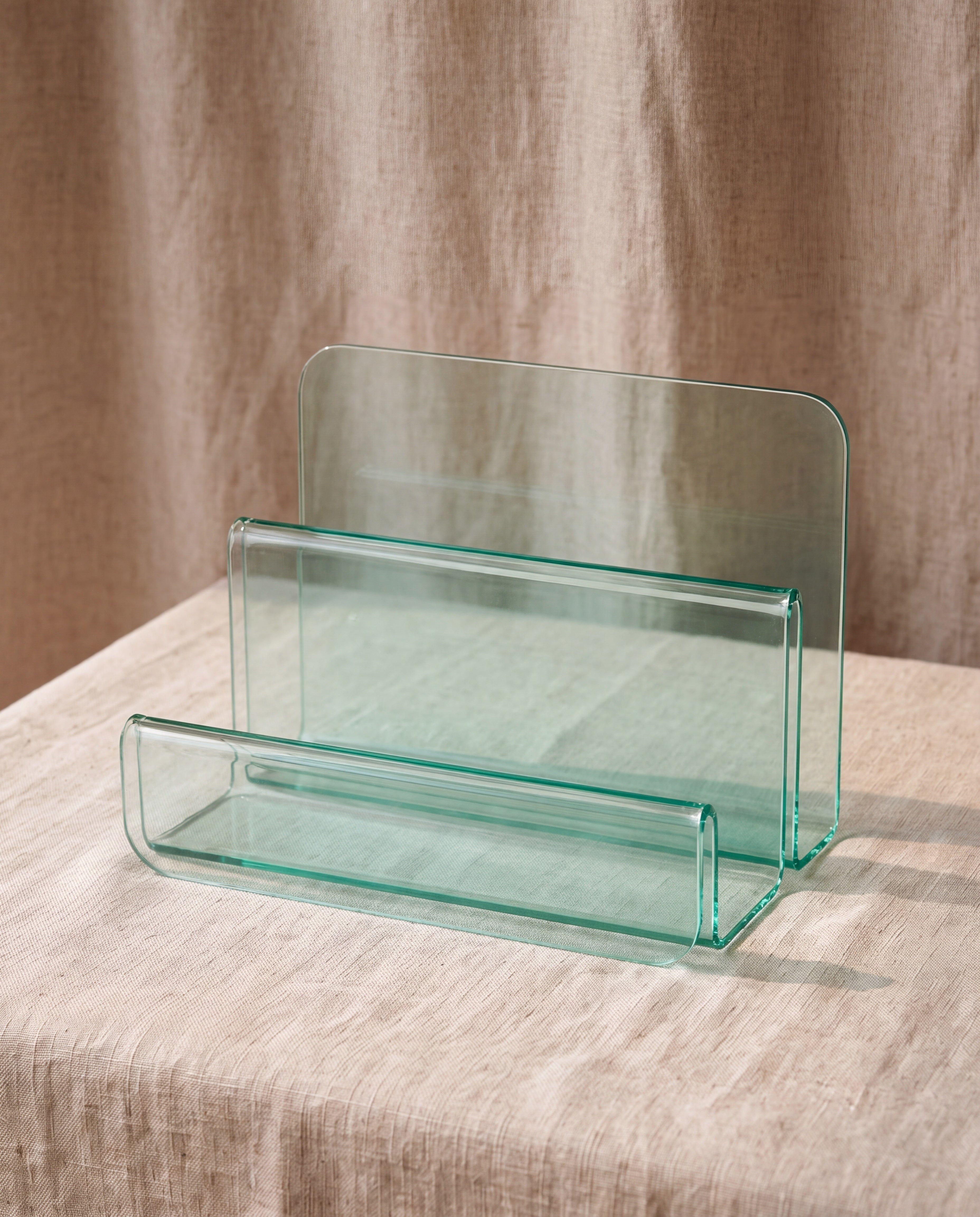 Aroo 3, multipurpose divider