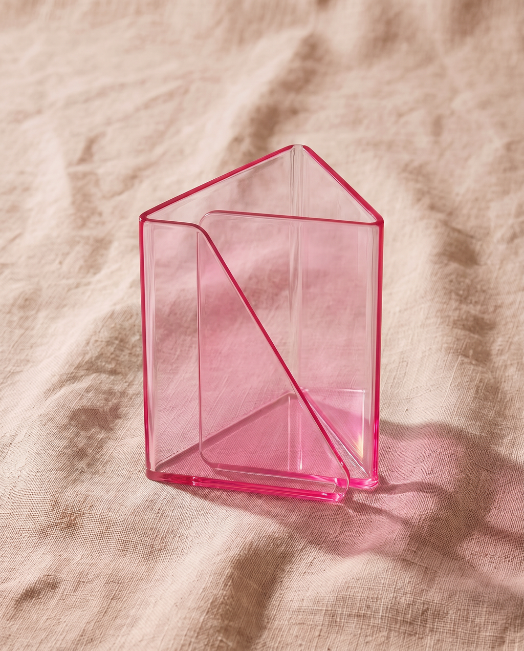 Aroo 1, triangle holder
