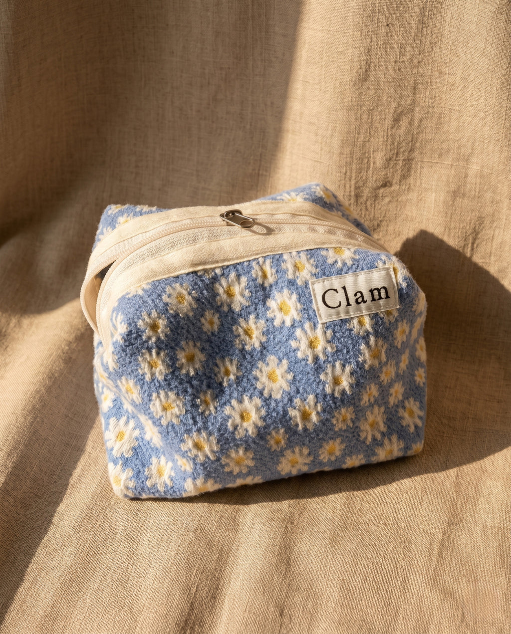 Round pouch