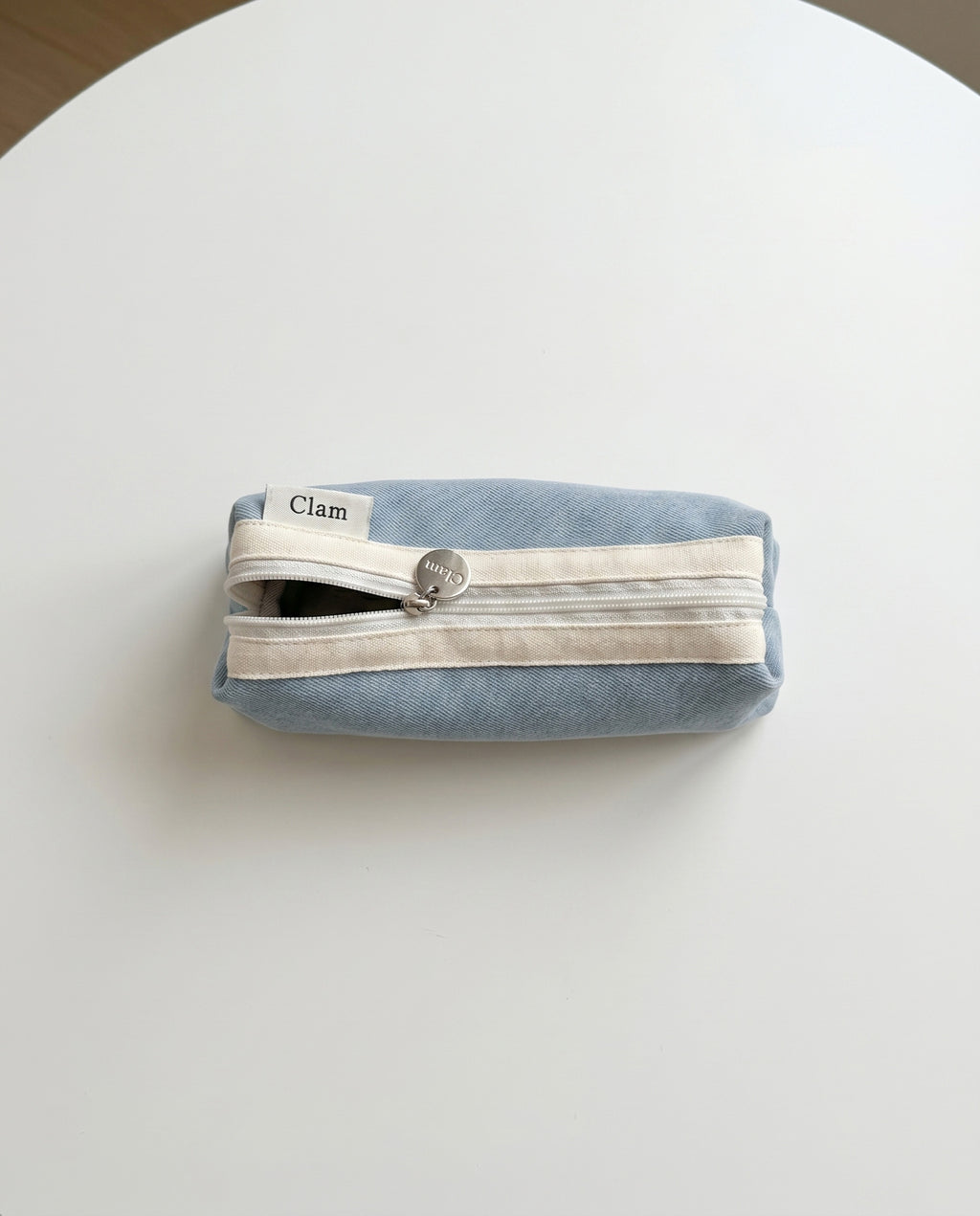 Round pencil case, set of two