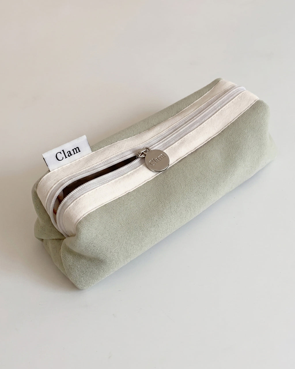 Round pencil case, set of two