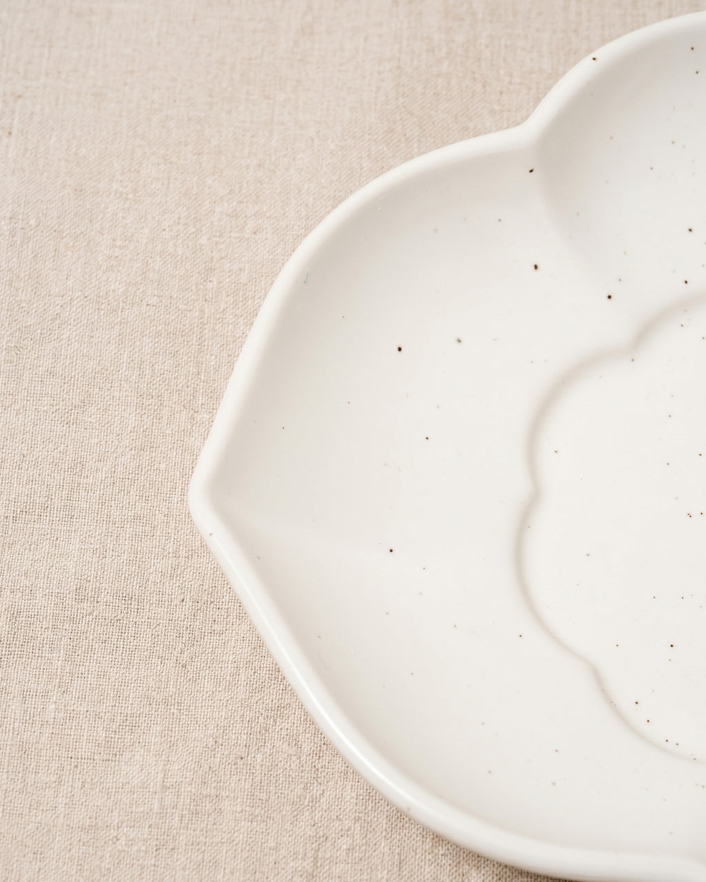 Blooming side dish plate 01