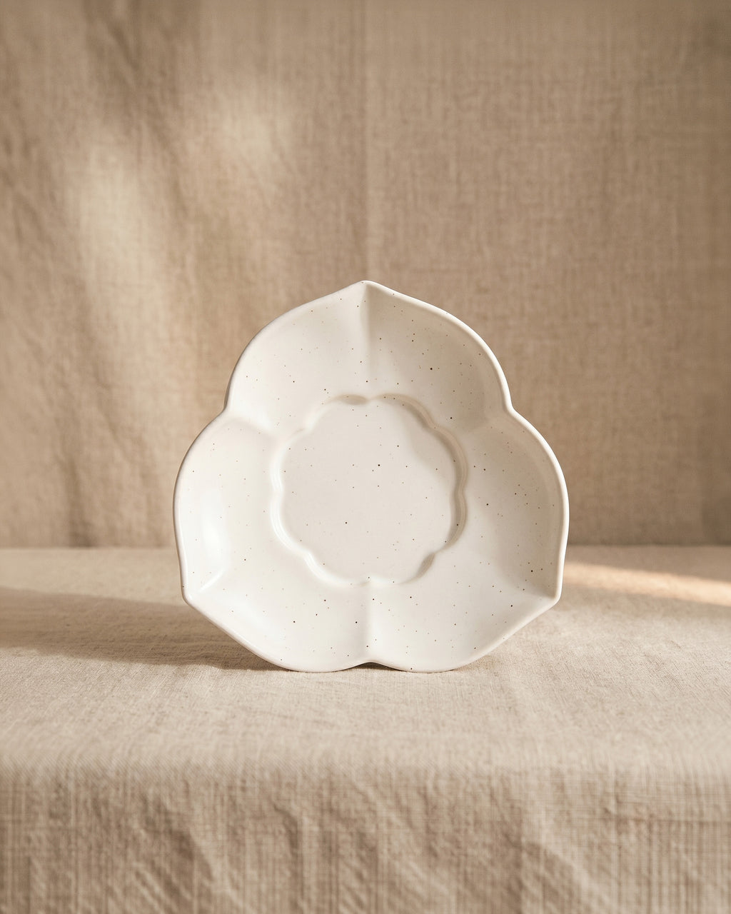 Blooming side dish plate 01