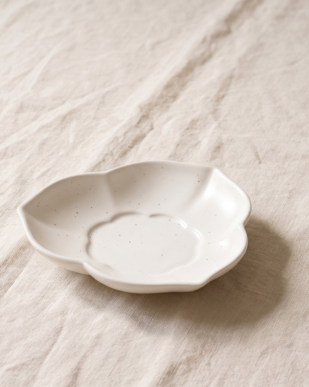 Blooming side dish plate 01