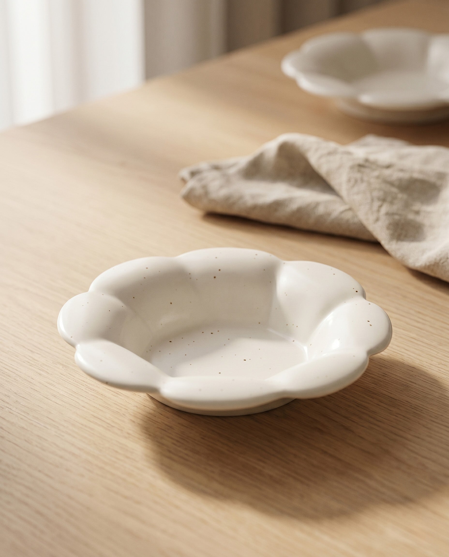 Blooming side dish plate 02