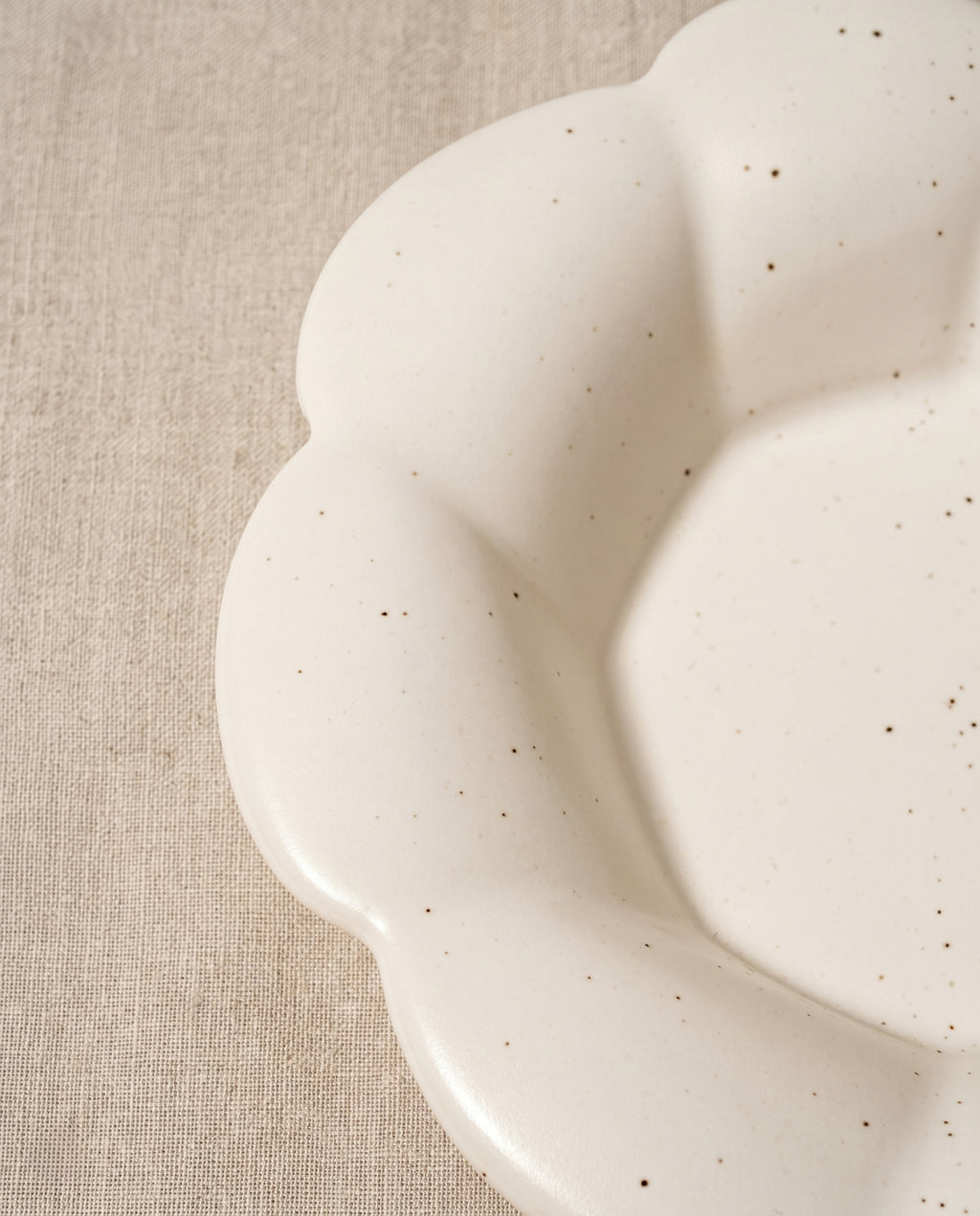 Blooming side dish plate 02