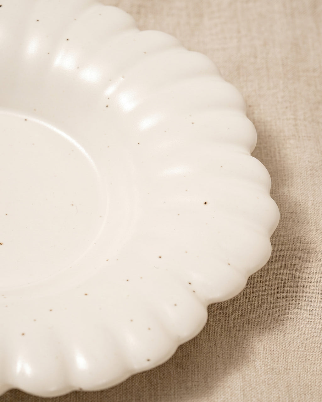 Blooming side dish plate 03