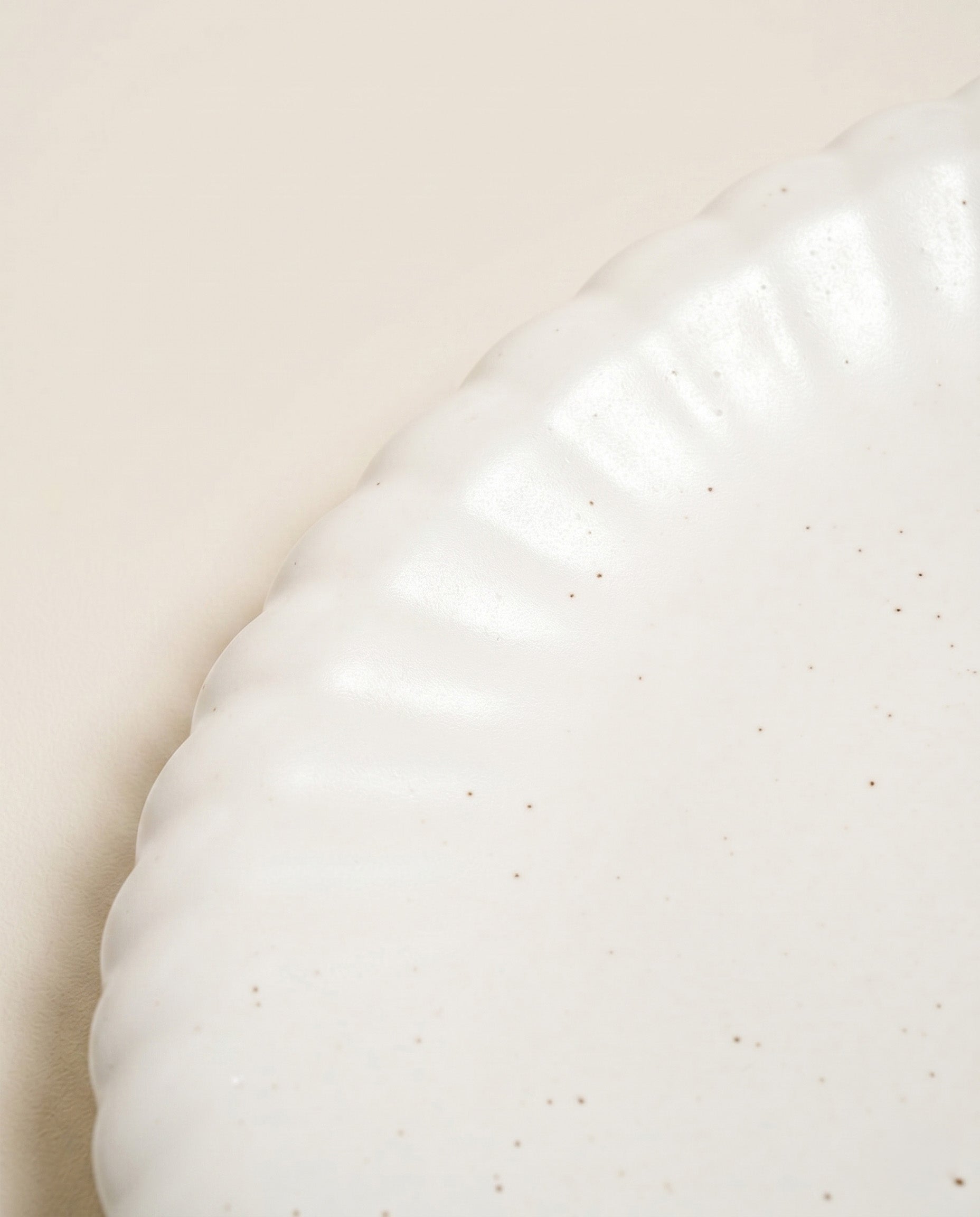 Blooming plates, round and oval