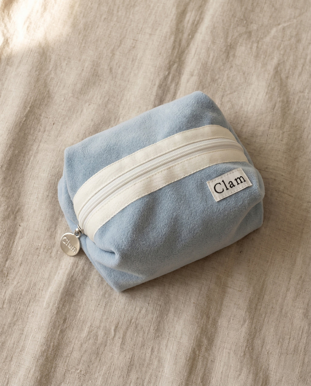 Round pouch