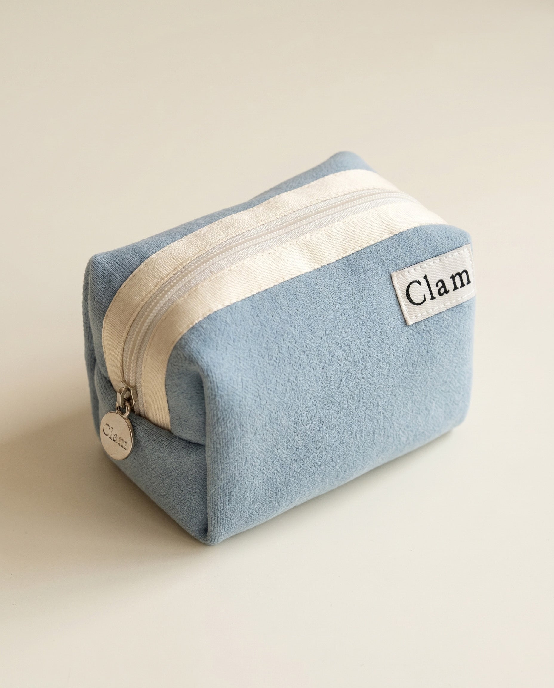 Round pouch