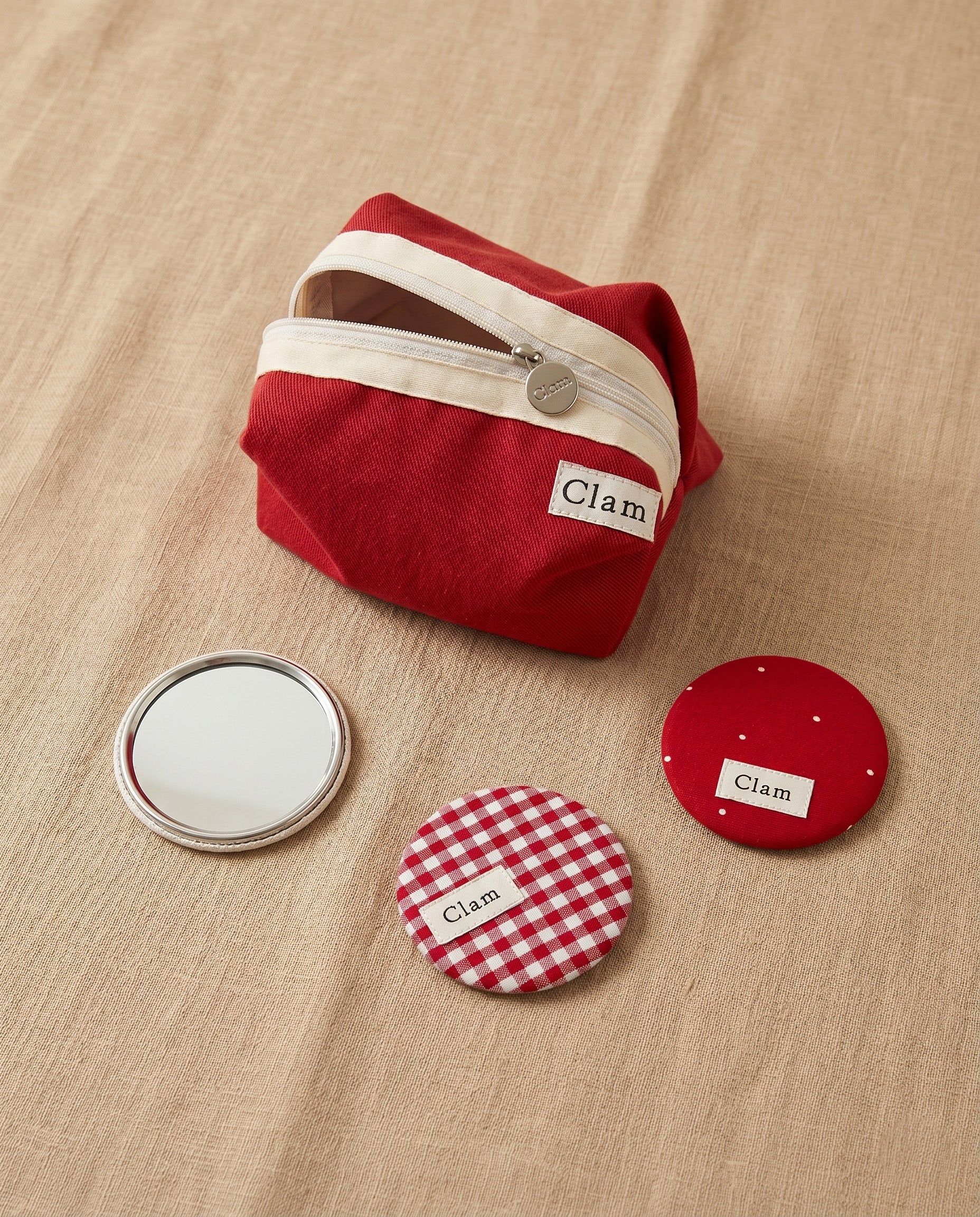 Round pouch