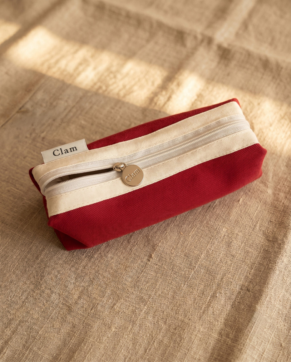 Round pencil case, set of two