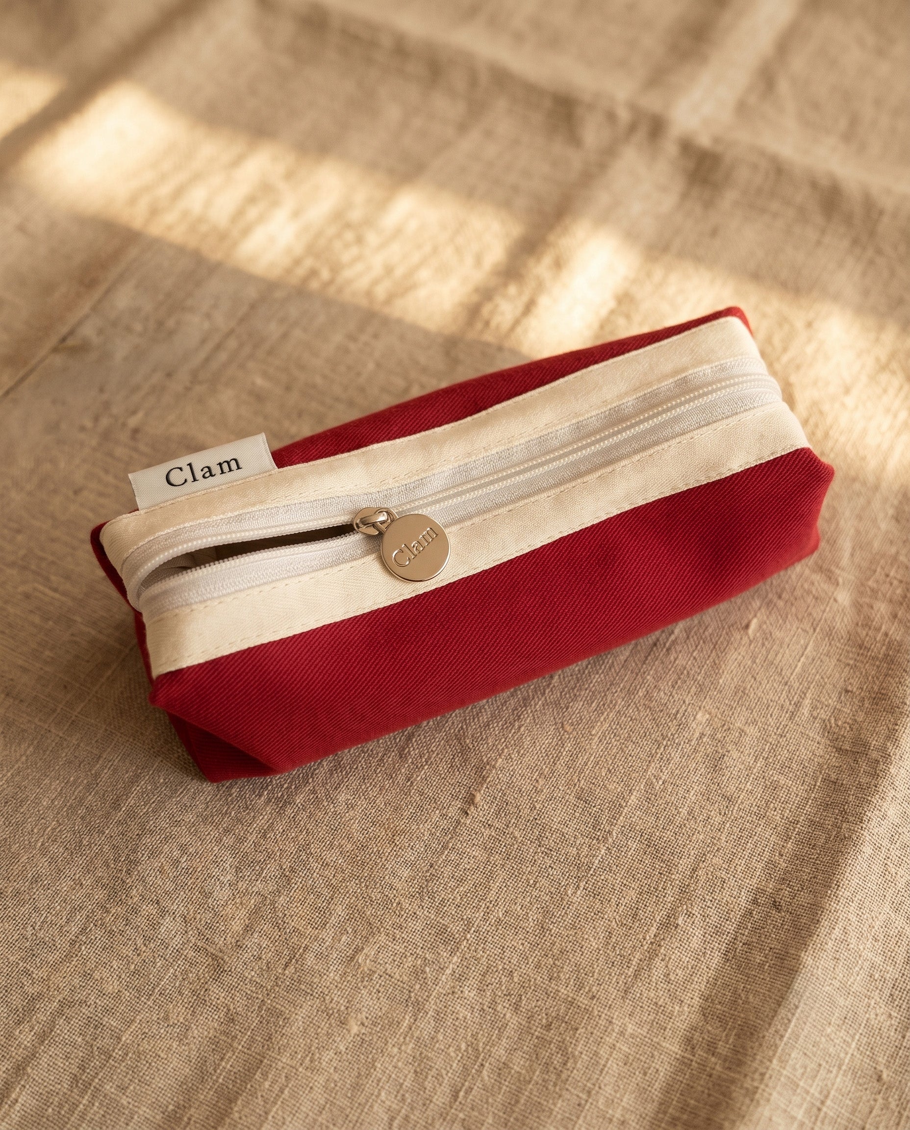 Round pencil case, set of two