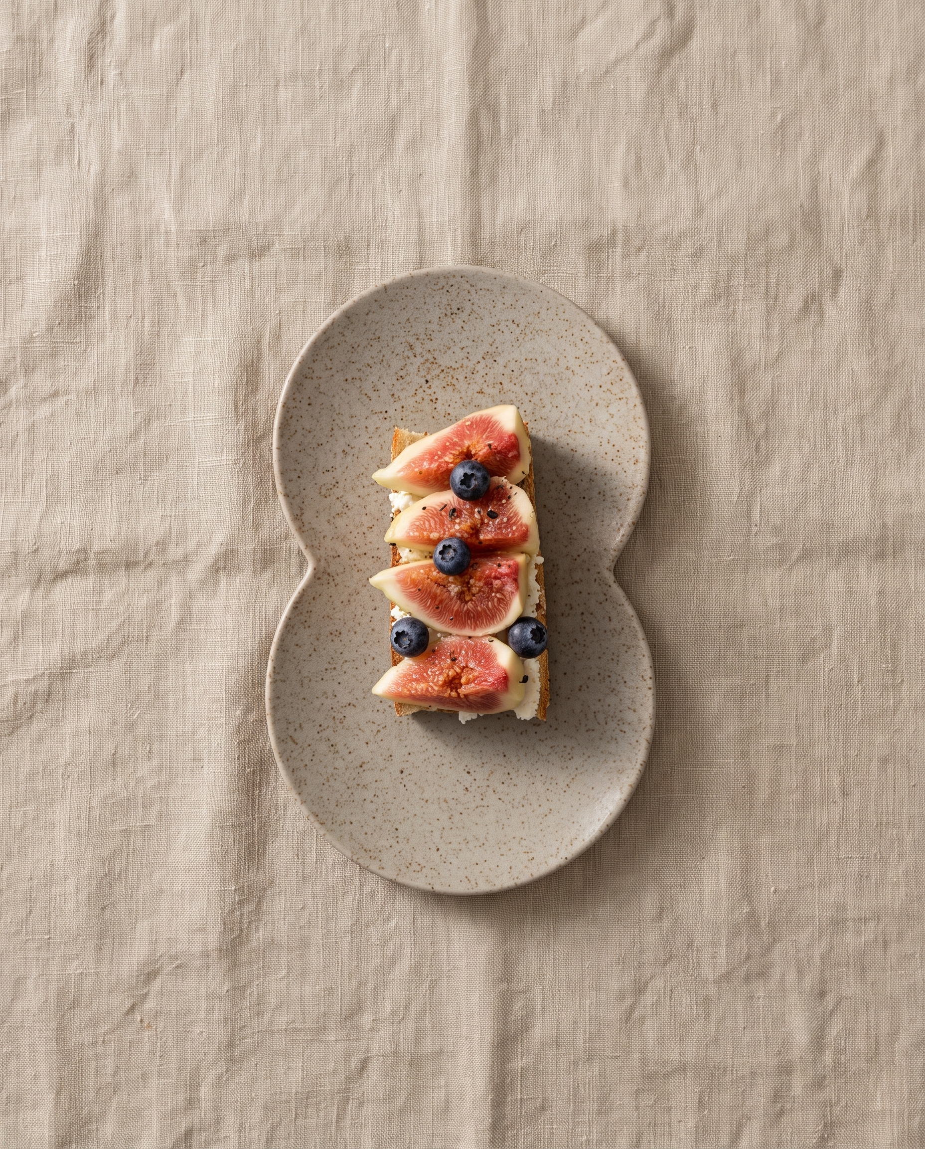 Salio sharing plate, set of two