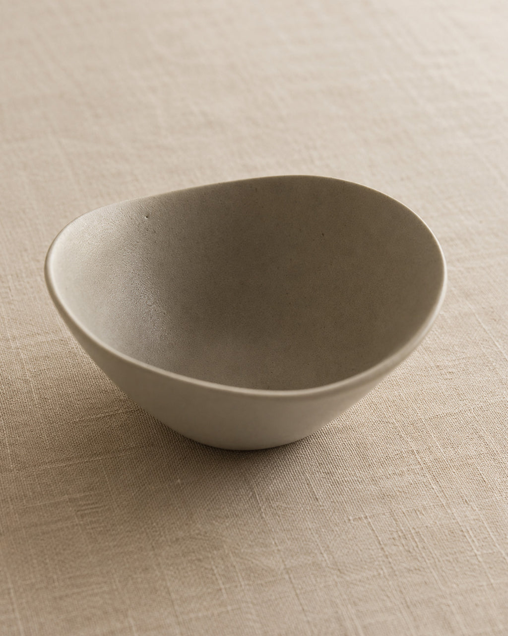 Hin rice and soup bowls