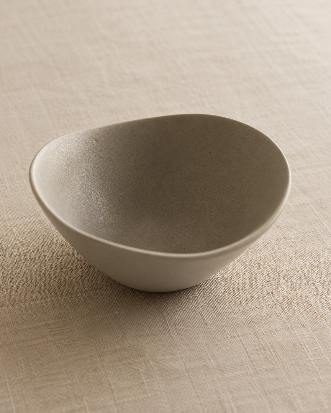 Hin rice and soup bowls