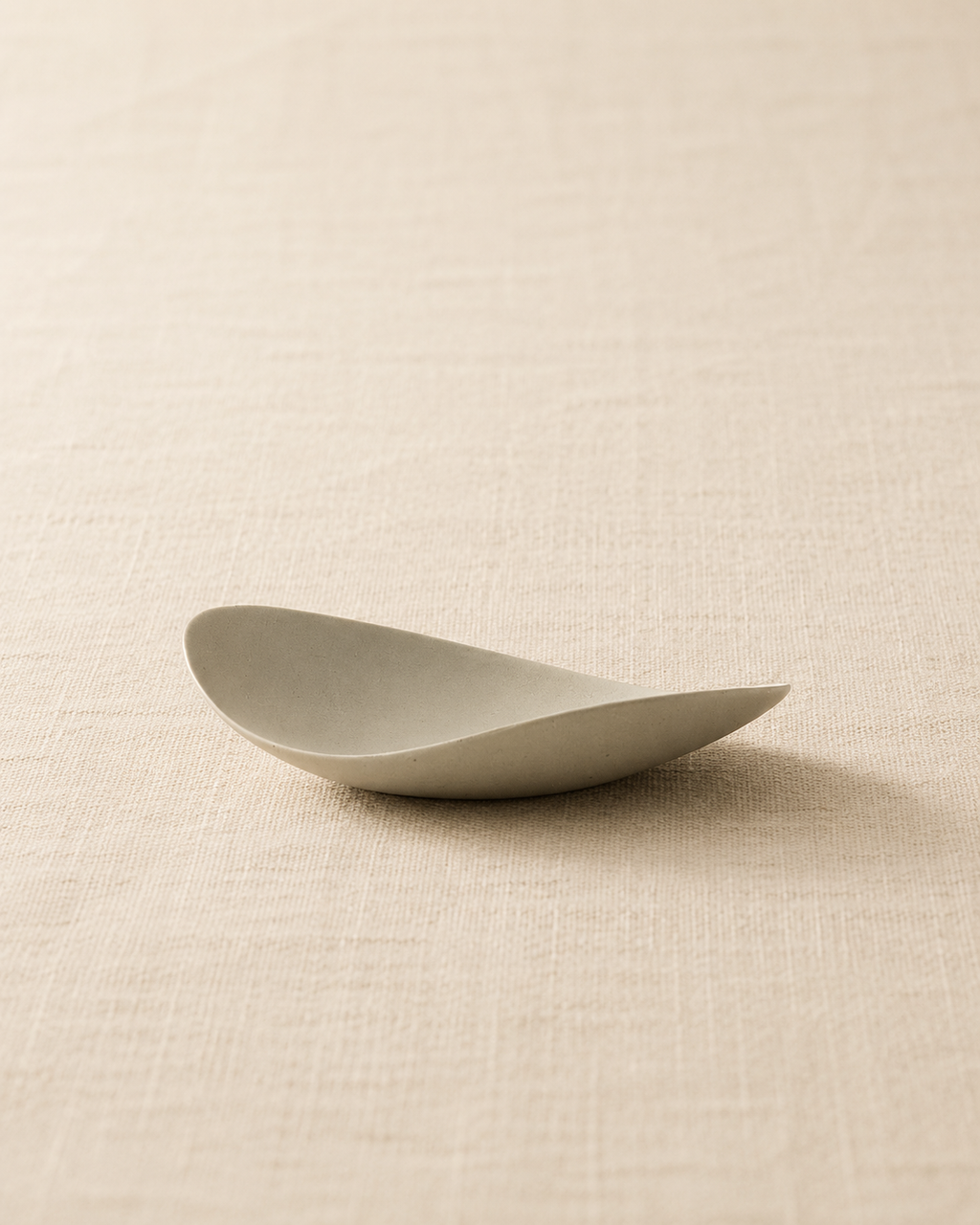 Hin pebble plate
