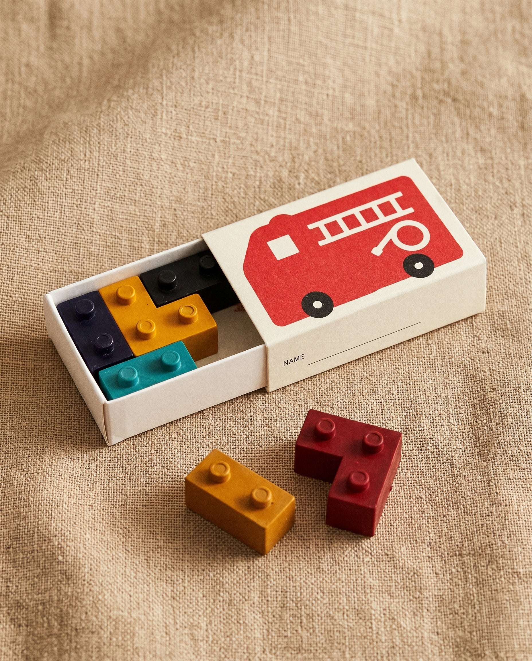 Vehicle crayon set