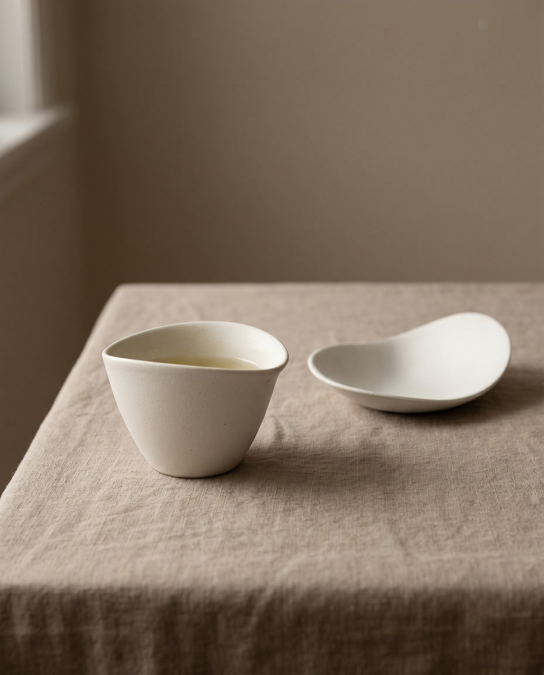 Hin tea cup