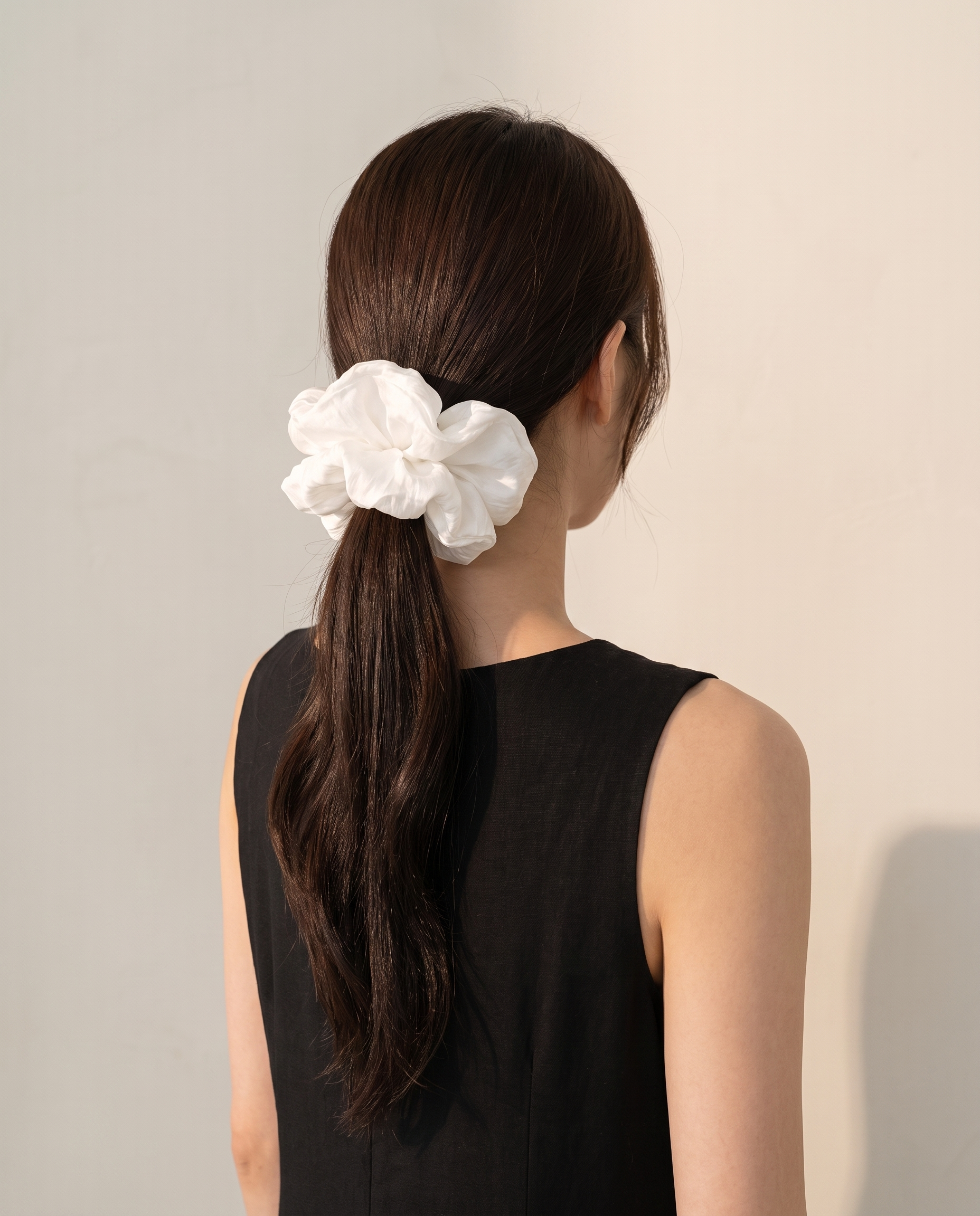 Meringue silky scrunch, white